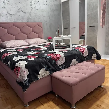 Apartman Spanish 3 Ni