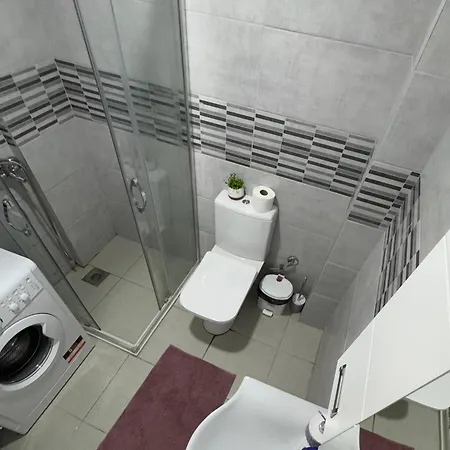 Apartman Spanish 3 *